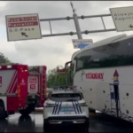 eyupsultan-feshanede-yolcu-otobusu-ve-otomobilin-karistigi-kazada-yaralilar-var-Zbg3ZIkj.jpg