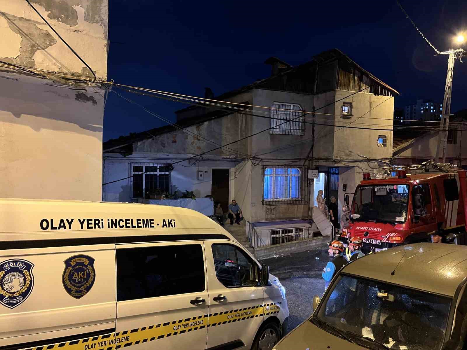 eyupsultanda 3 katli binanin bodrum katinda yangin 2si cocuk 4 agir yarali 2 IYtDUjAO