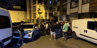 eyupsultanda-bir-surucu-sokakta-bulunan-8-araca-carpti-nZ5iidNK.jpg