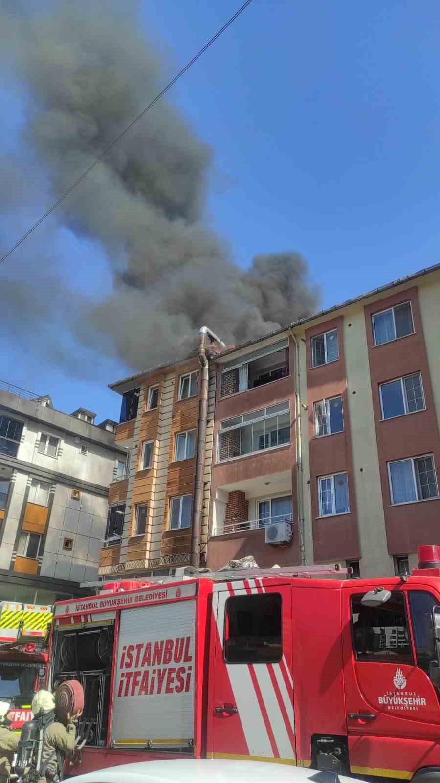 eyupsultanda firinin havalandirma borusunda cikan yangin catiya sicradi 2 5gJvUt17