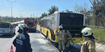 eyupsultanda-iett-otobusunde-korkutan-yangin-sDU79tPB.jpg