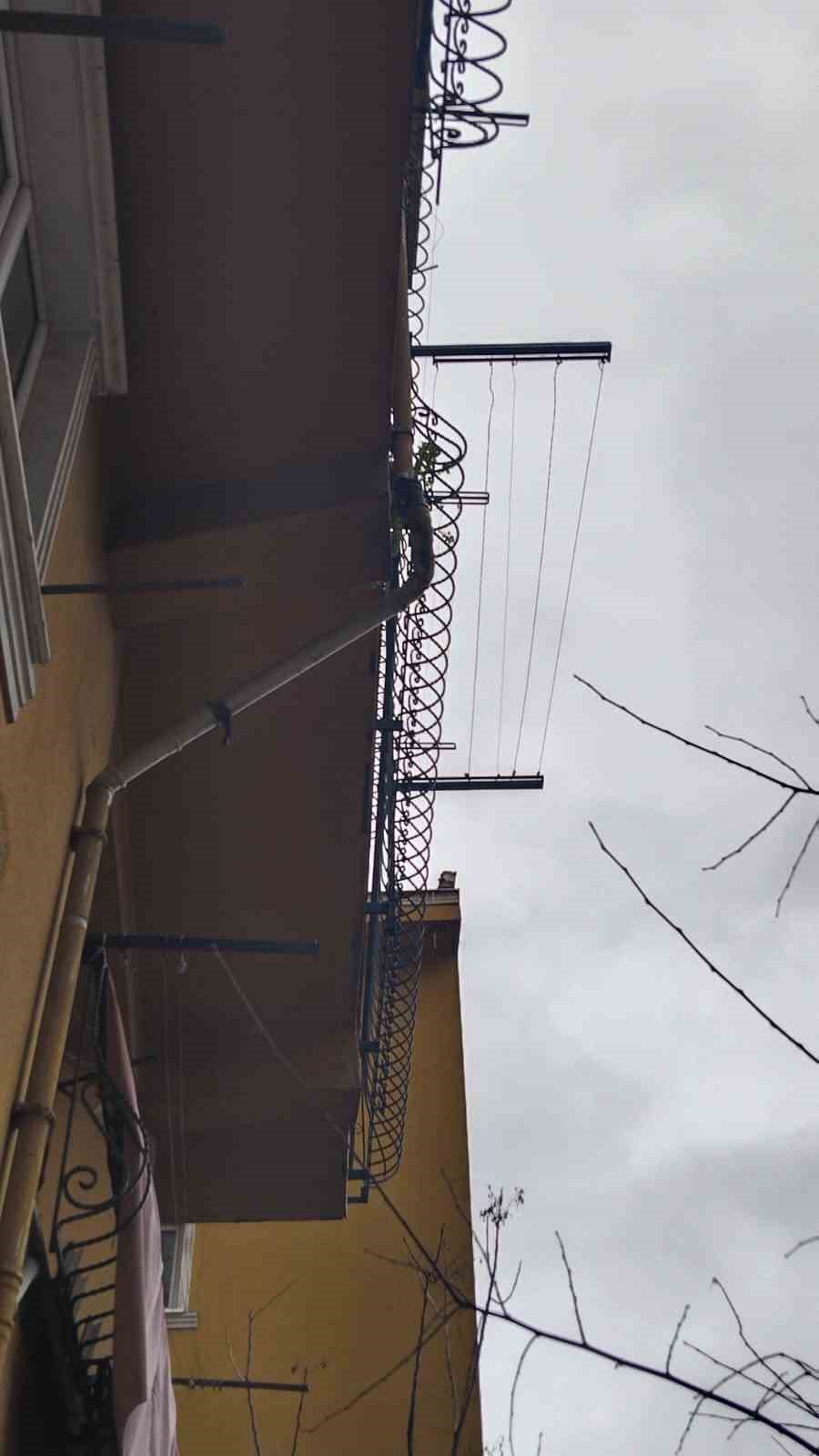 eyupsultanda istinat duvari coktu bir dairede hasar olustu 4 uyRsgUa8