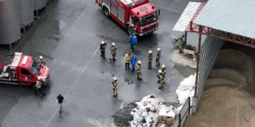eyupsultanda-kimyasal-madde-panigi-10-tonluk-tankta-tepkime-meydana-geldi-A1fDPm4u.jpg