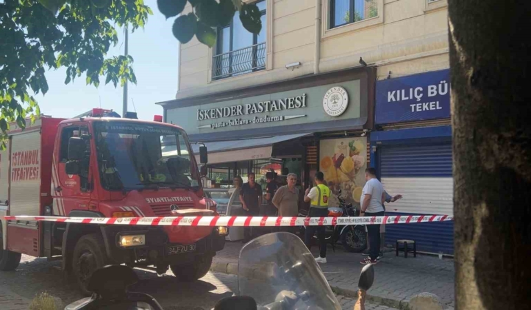 eyupsultanda-pastanede-dogal-gaz-kacagi-5-isci-hastaneye-kaldirildi-t3UEvVxD.jpg