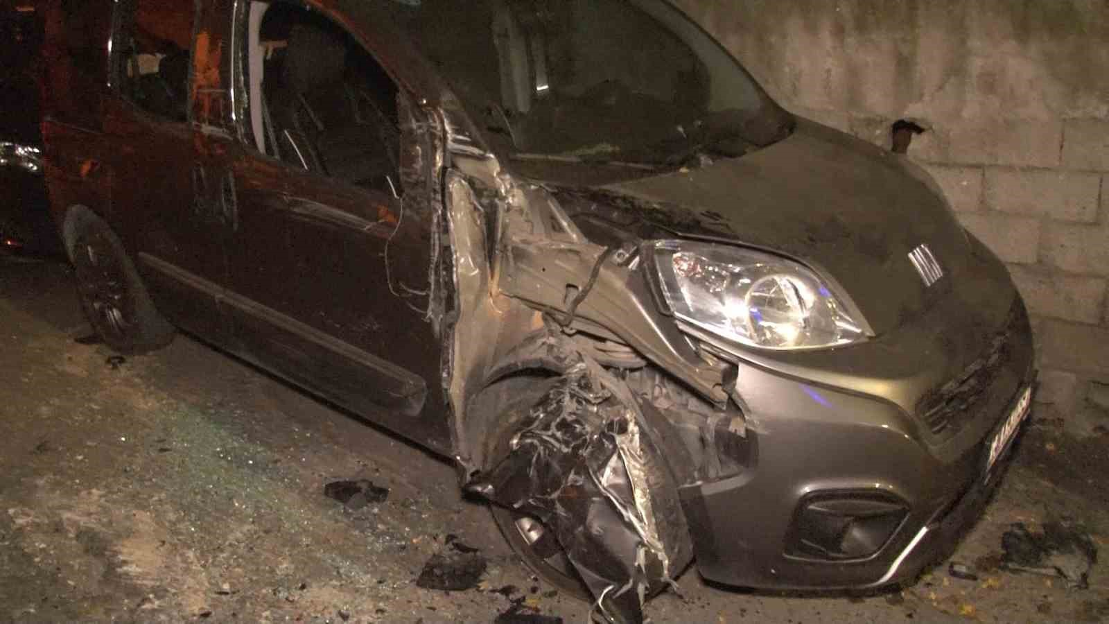 eyupsultanda sokaga dalan vinc dehset sacti mahalleli sokaga dokuldu 4 QPPVCiP1