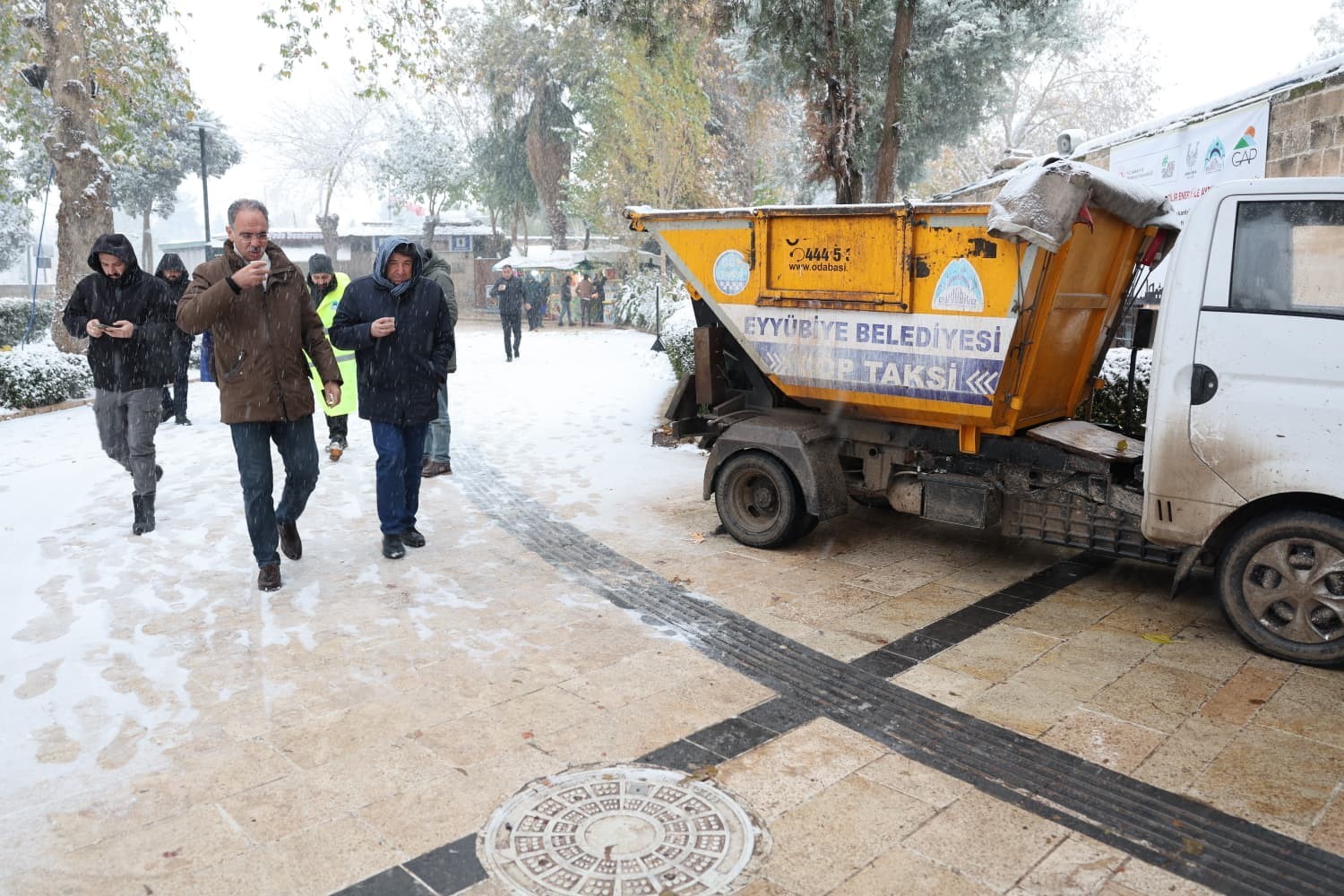 eyyubiye belediyesi ekiplerinin karla mucadelesi suruyor 2 uEbkDAJ8