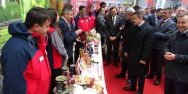 ezinede-3-gida-hayvancilik-ve-tarim-teknolojileri-festivaline-yogun-ilgi-GVvVx5eK.jpg