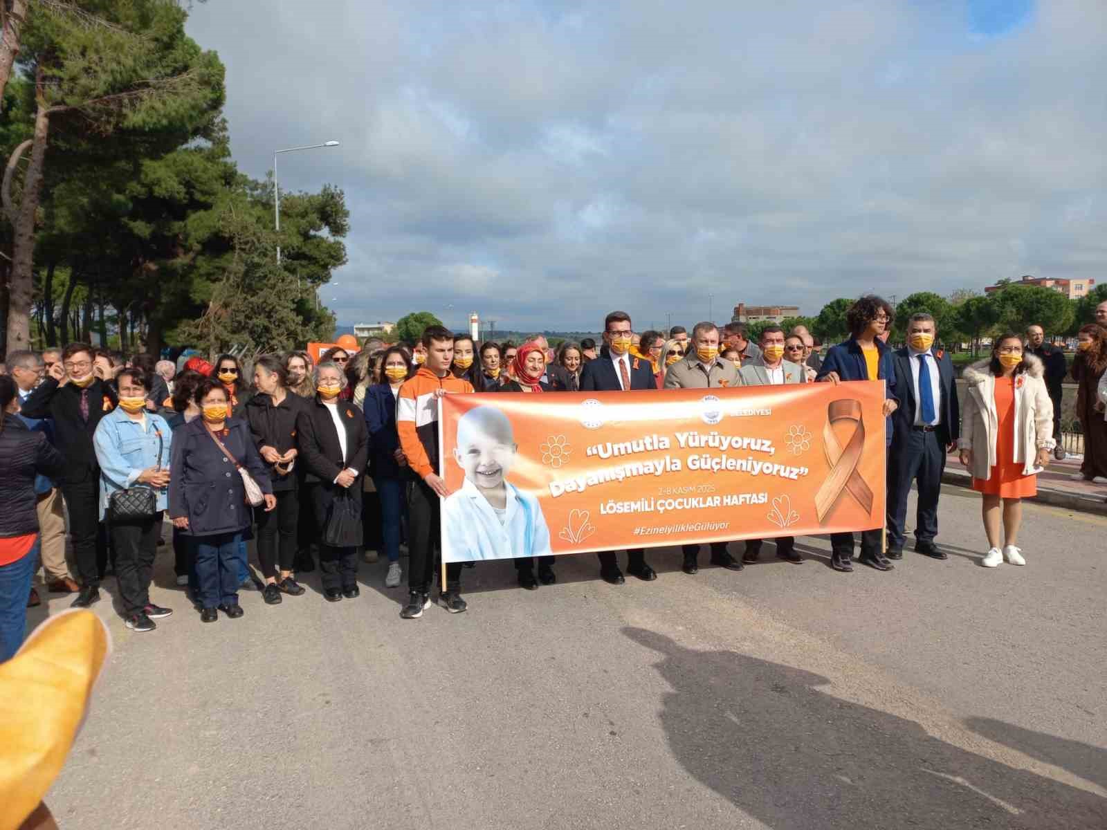 ezinede losemili cocuklar haftasi yuruyusu 1 E4Wj7wT8
