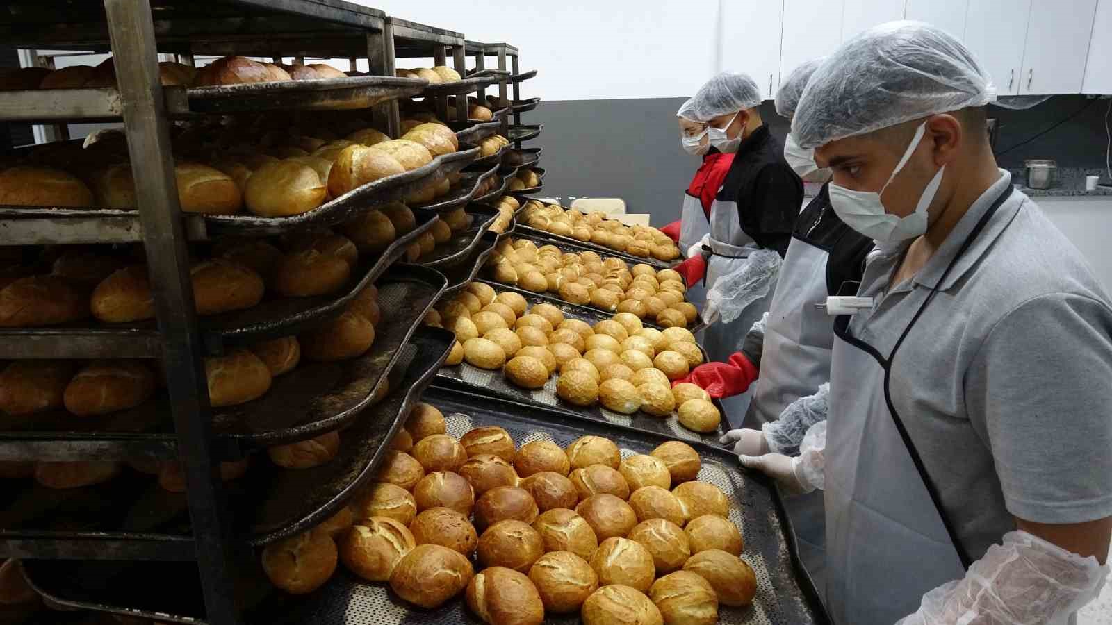 fabrika gibi calisan lisenin yillik cirosu 15 milyon 4 Va1ciLhT