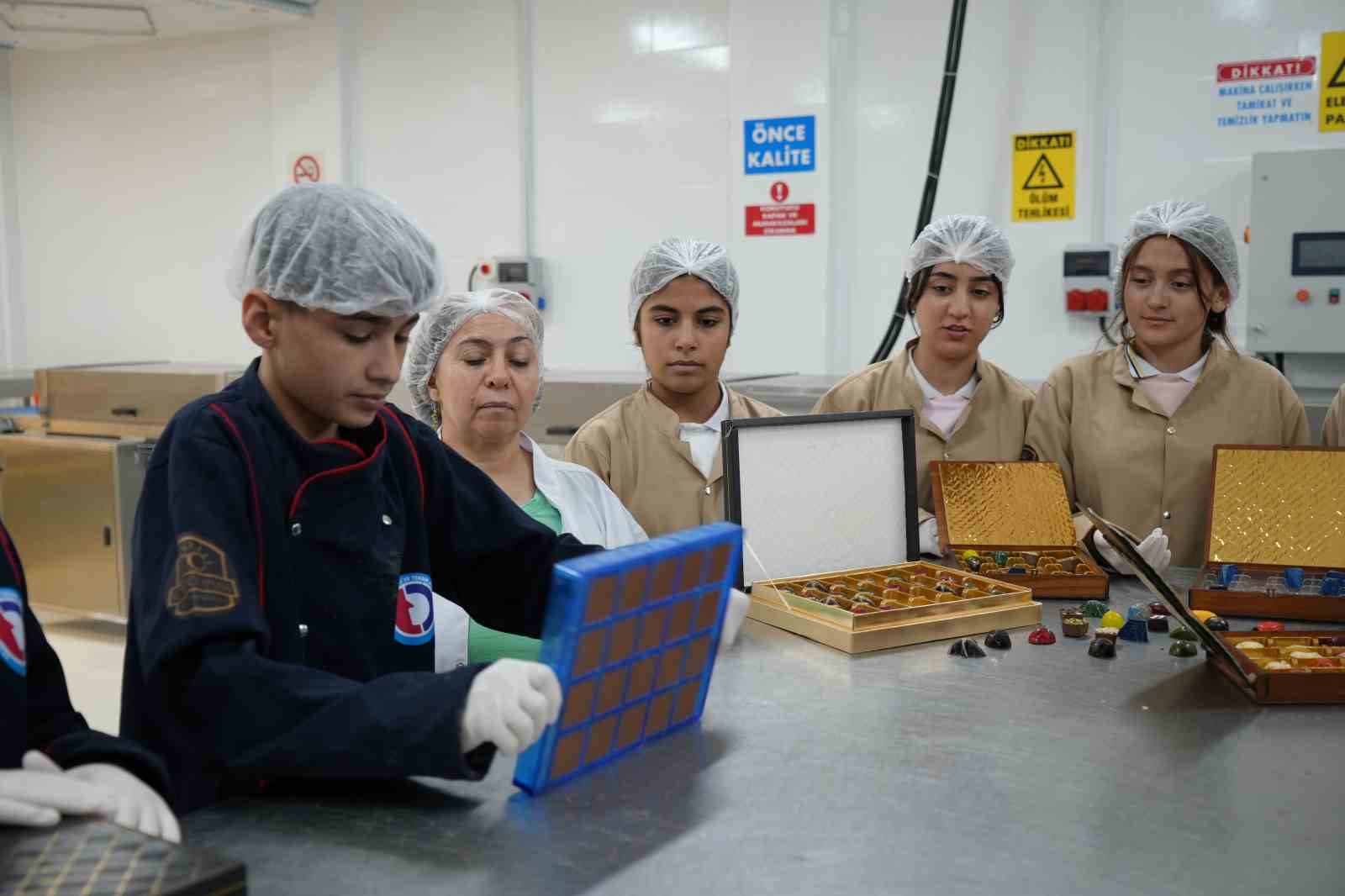 fabrika gibi okulda cikolata uretiminden yilda 3 milyon tllik ciro 7 PVgA7RVv
