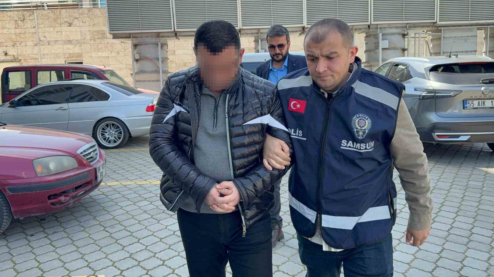 fabrika mudurunun evinde cephanelik gibi silah ve malzeme cikti 1 TU55eqFU