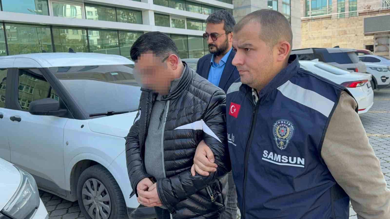 fabrika mudurunun evinde cephanelik gibi silah ve malzeme cikti 2