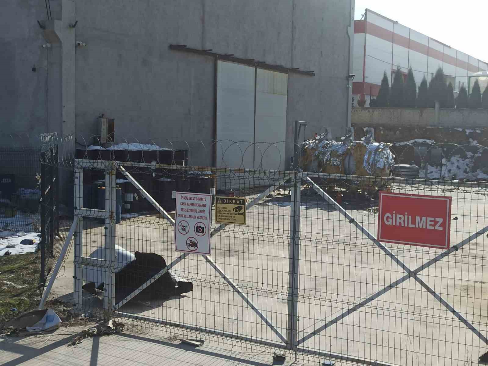 fabrikada gaz tanki patladi 4 isci yaralandi 3 OCiw4k9Z