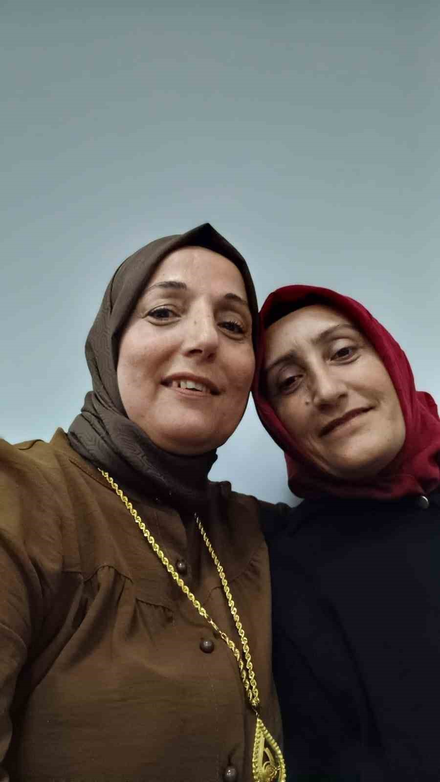 facia ani komsular ustumu sondursun diye kendimi disari attim 7