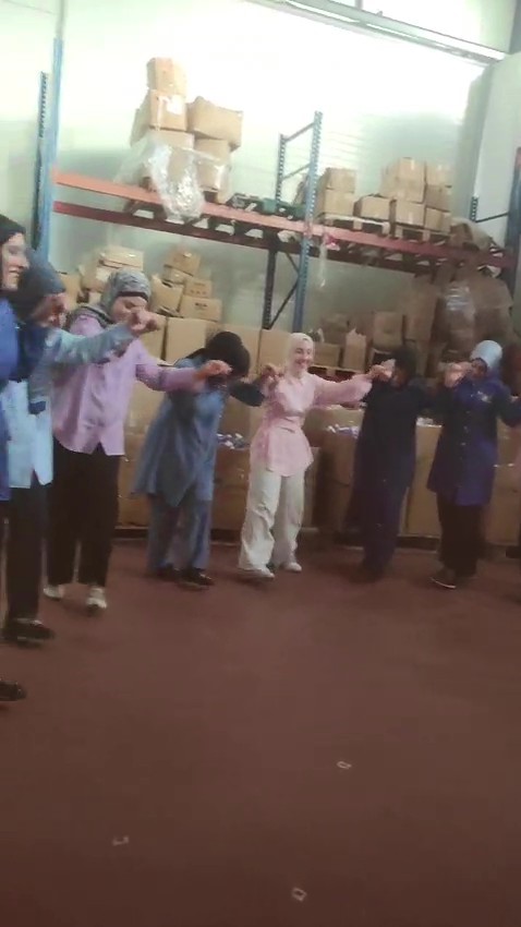 faciada olen iscilerden geriye o goruntuler kaldi 2 ay once halay cekiyorlardi 5 tUy7R2NK