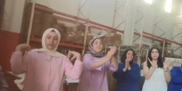 faciada-olen-iscilerden-geriye-o-goruntuler-kaldi-2-ay-once-halay-cekiyorlardi-y9pazzv8.jpg