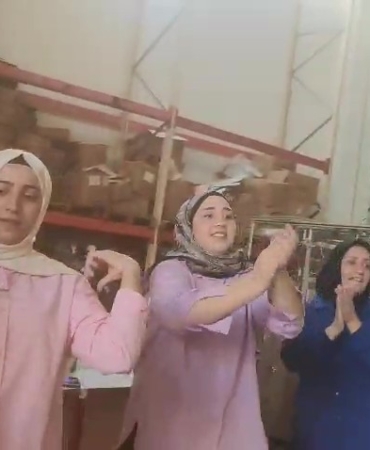 faciada-olen-iscilerden-geriye-o-goruntuler-kaldi-2-ay-once-halay-cekiyorlardi-y9pazzv8.jpg