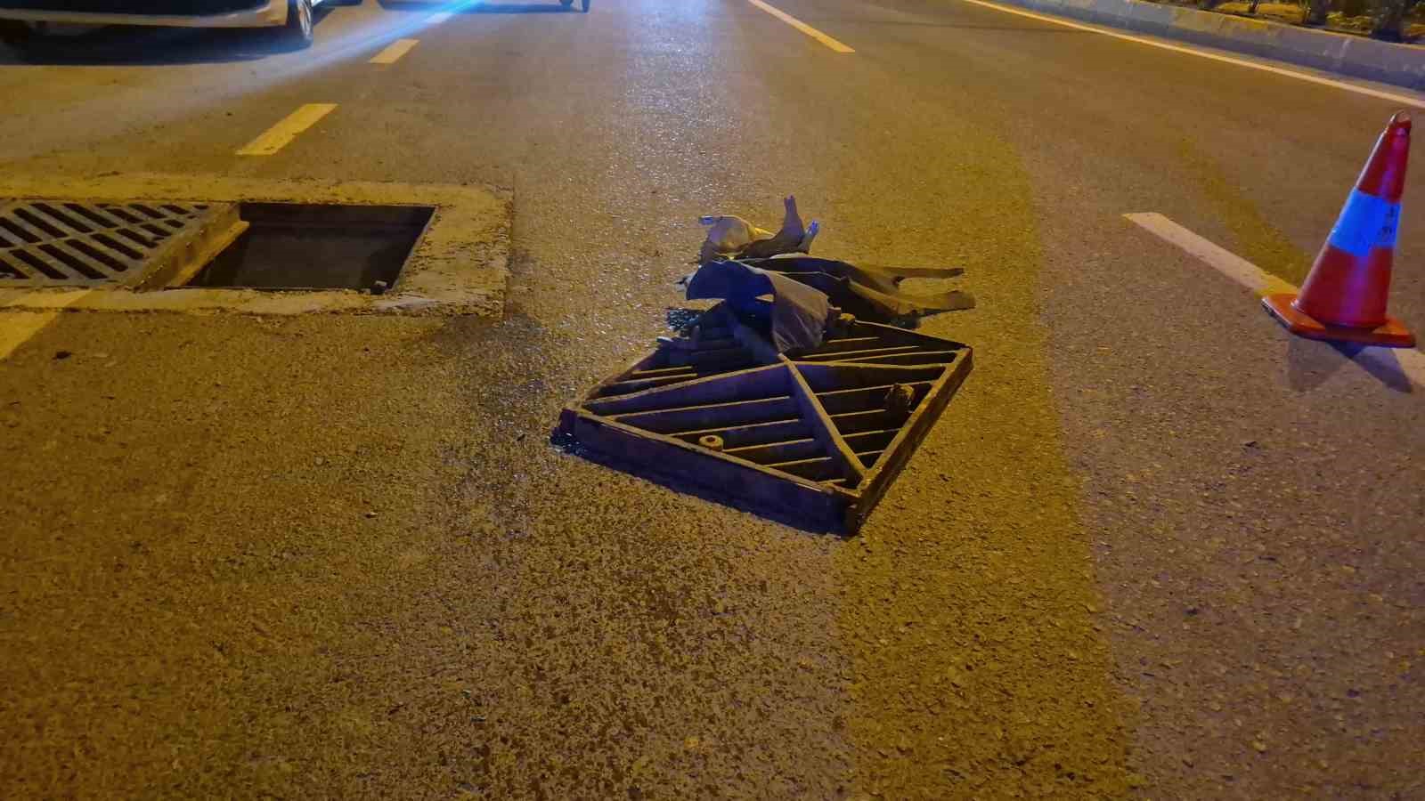 faciadan donuldu acik rogar kapagina carpan otomobil metrelerce suruklendi 2 vKAzH4VL