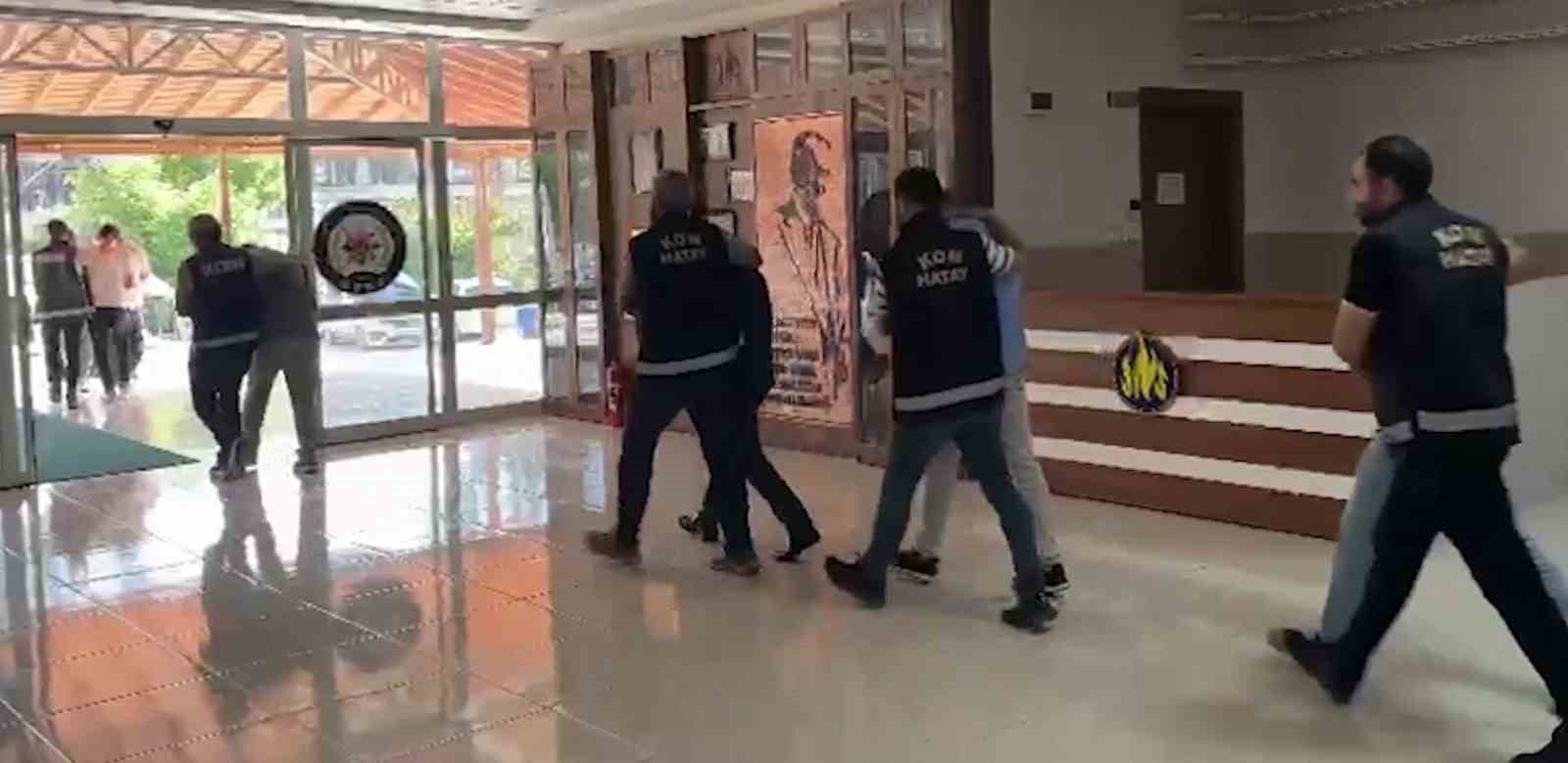 faizle para vererek kumar bagimlilarini borc batagina dusuren tefecilere operasyon 2