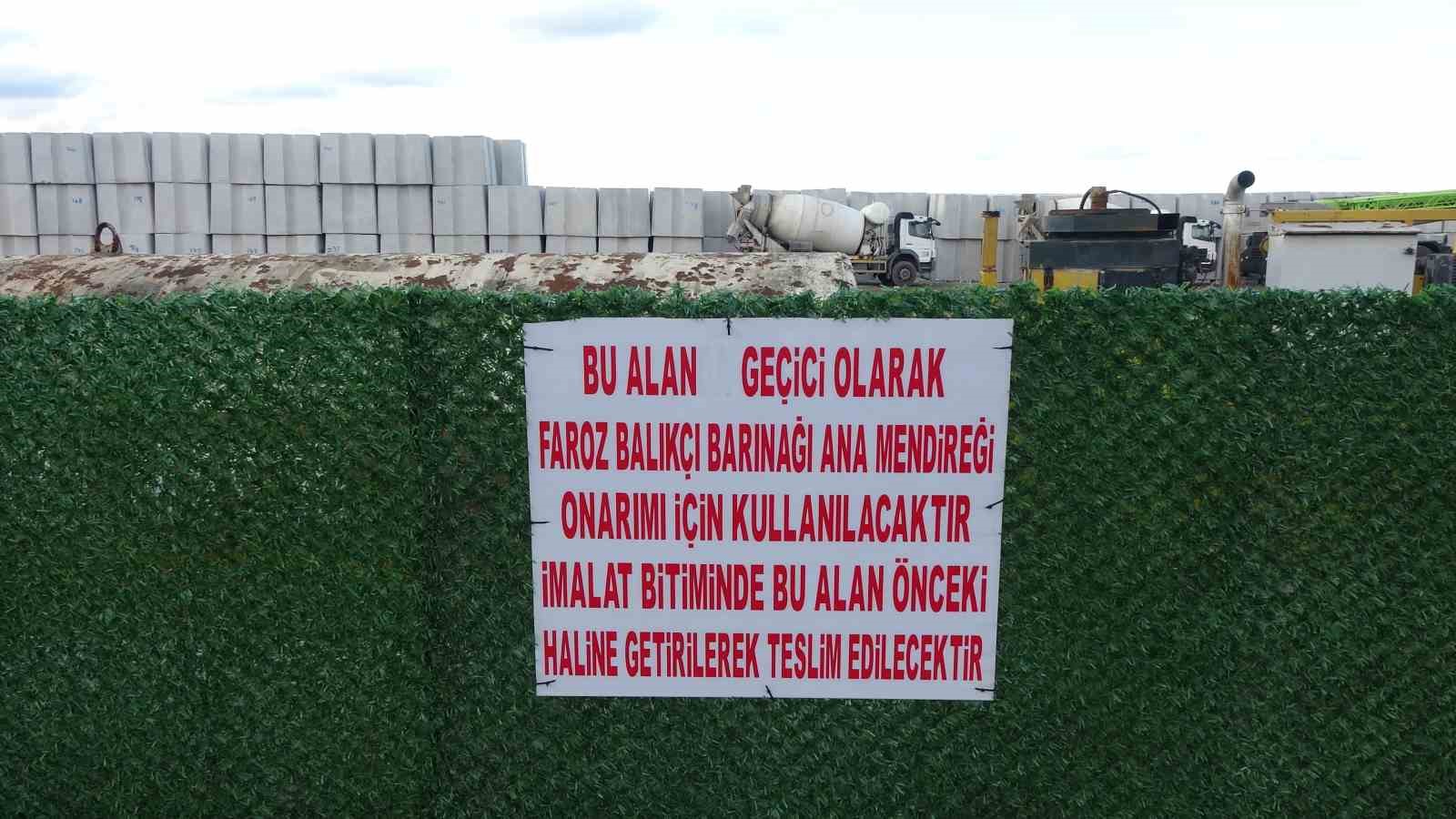 Faroz Limanı’nı dev dalgalardan korumak için 21 tonluk beton blokların dökümü sürüyor 7 faroz limanini dev dalgalardan korumak icin 21 tonluk beton bloklarin dokumu suruyor 3 Cf6l9nDv