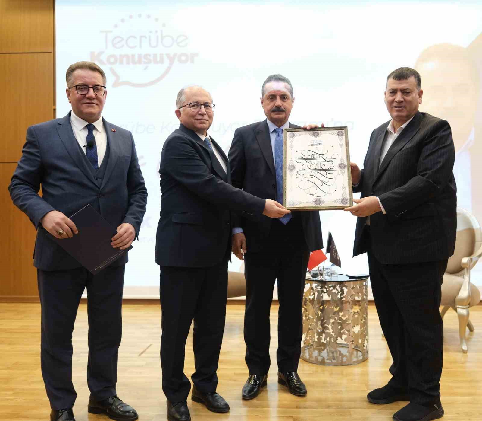 faruk celik mudanya universitesinde genclerle bulustu 1 PFIabyaK