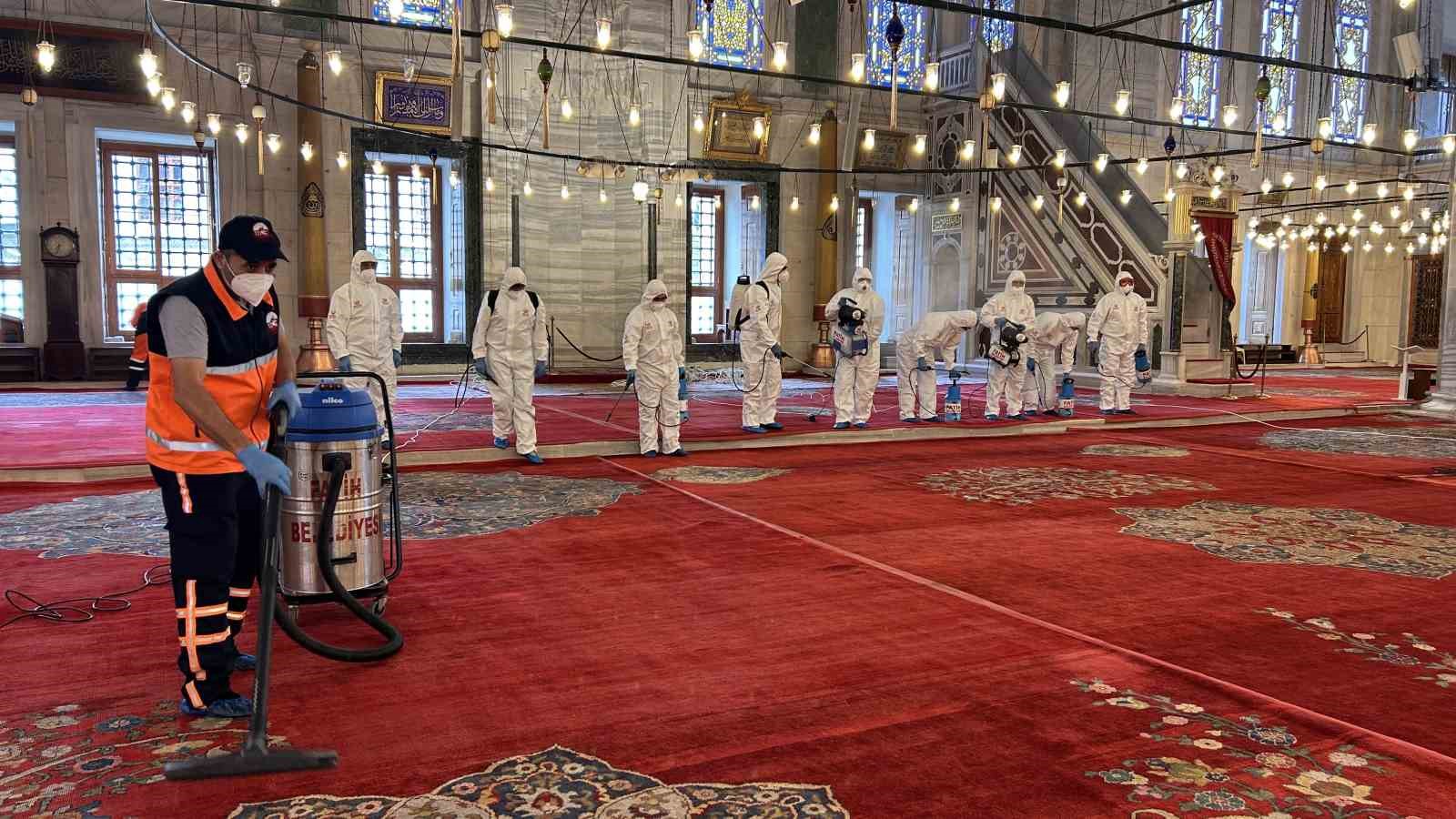 fatih camiinde kurban bayrami hazirligi 1
