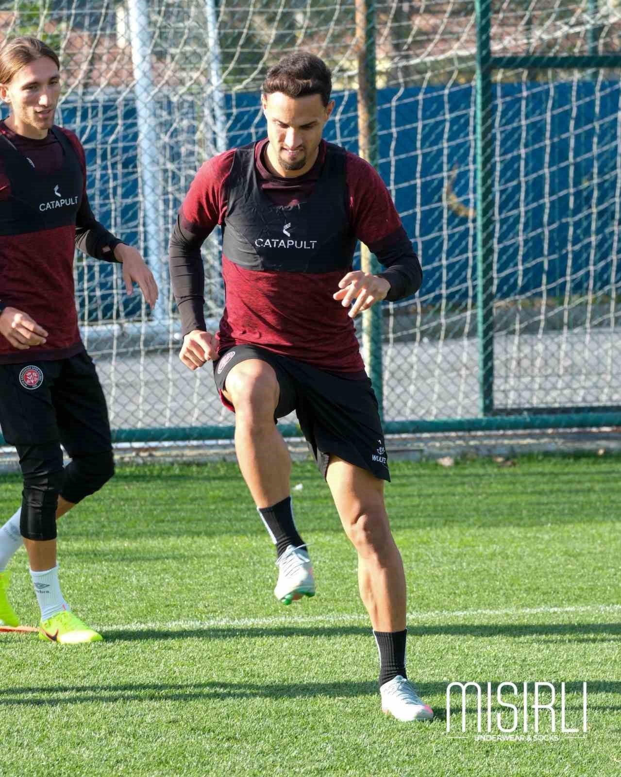 fatih karagumruk eyupspor maci hazirliklarini surdurdu 1