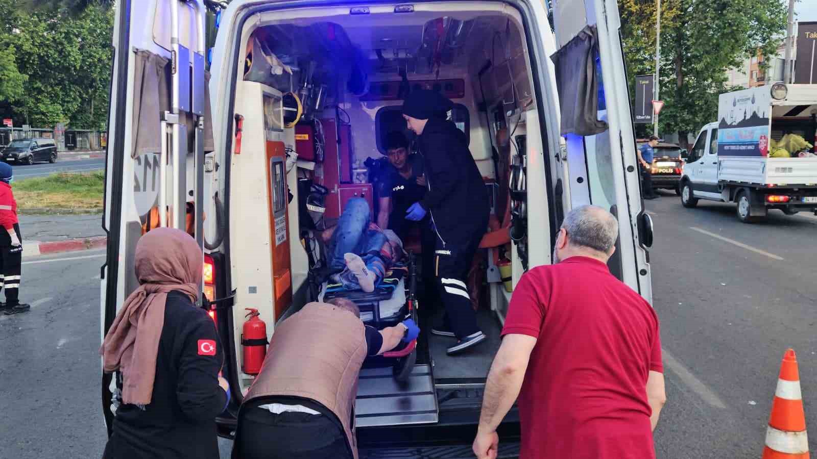 Fatih’te 3 motosiklet birbirine girdi: 1’i ağır 5 yaralı 6 fatihte 3 motosiklet birbirine girdi 1i agir 5 yarali 2 iSccQIyU