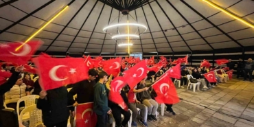 fatihte-a-milli-takimin-kosova-galibiyeti-coskuyla-kutlandi-Y5zI4pii.jpg