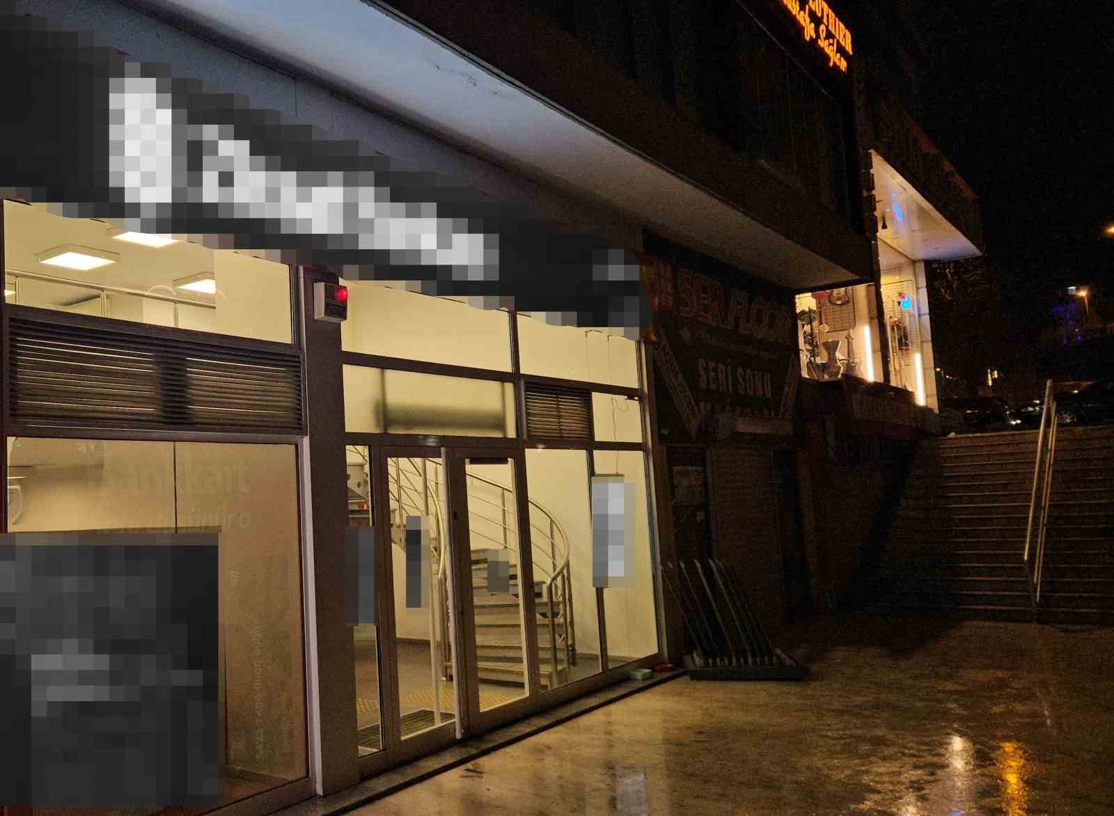 fatihte banka soygunu kacarken caldigi parayi dusurdu 3 8KVMJRSA