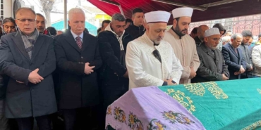 fatihte-coken-binada-hayatini-kaybeden-yasli-kadin-son-yolculuguna-ugurlandi-7XKWF9sI.jpg
