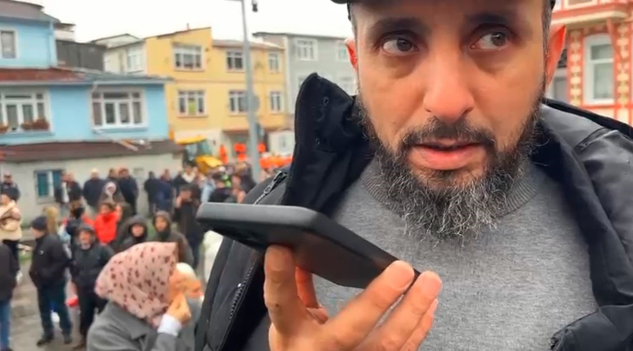 fatihte enkaz altindaki yakiniyla telefonda gorustu 0 S5vZUOfz