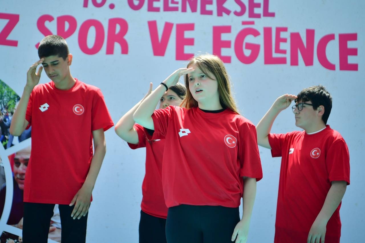 Fatih’te Geleneksel Engelsiz Spor ve Eğlence Şenliği’nin 10’uncusu coşkuyla karşılandı 8 fatihte geleneksel engelsiz spor ve eglence senliginin 10uncusu coskuyla karsilandi 4 jS9eGd3N