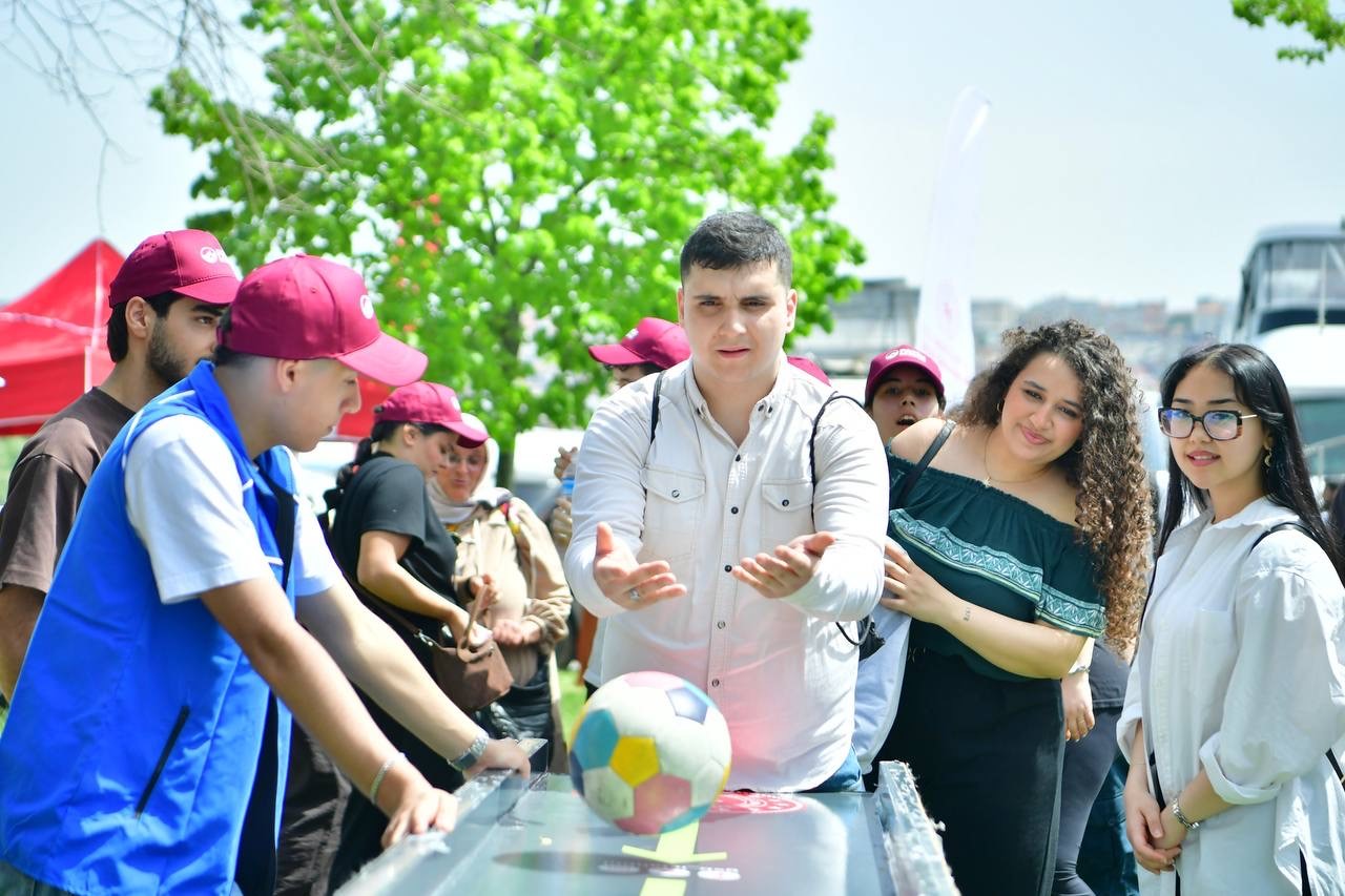 Fatih’te Geleneksel Engelsiz Spor ve Eğlence Şenliği’nin 10’uncusu coşkuyla karşılandı 11 fatihte geleneksel engelsiz spor ve eglence senliginin 10uncusu coskuyla karsilandi 7 eIUAFdgI