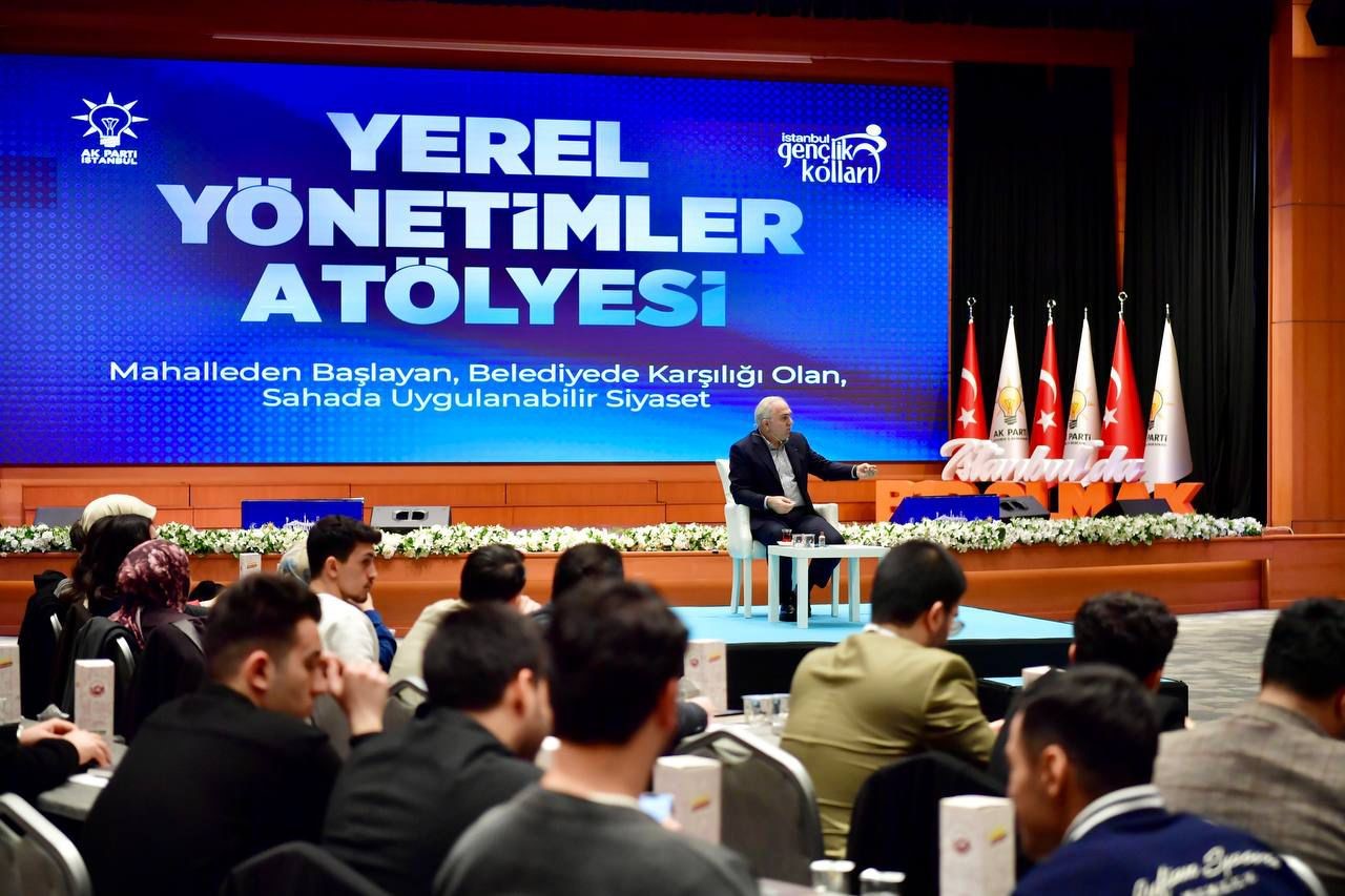 fatihte genclerle yerel siyaset bulusmasi 1 fT5z8NQQ