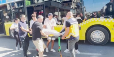 fatihte-iett-otobusu-ile-ambulans-carpisti-3-yarali-7vrAtQ5r.jpg