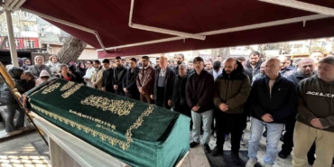fatihte-kocasi-tarafindan-oldurulen-semiha-deniz-son-yolculuguna-ugurlandi-RXBw3sx3.jpg