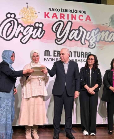 fatihte-orgu-festivalinde-dereceye-giren-yarismacilar-odullerini-aldi-G8vJD6vG.jpg