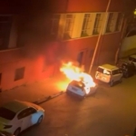 fatihte-park-halindeki-otomobili-atese-verdi-suphelinin-42-suc-kaydi-cikti-RApSTJEA.jpg