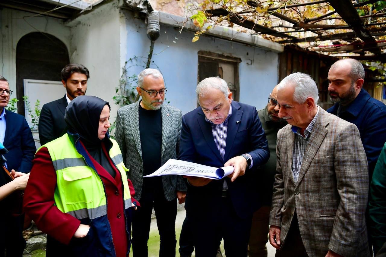fatihte tarih yeniden hayat buluyor sekerci han restorasyona aliniyor 1 J3OqRPWy