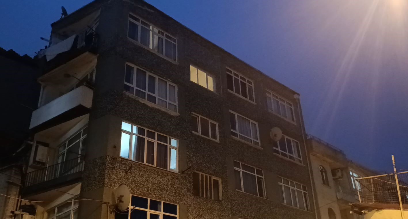 fatihte turkmenistanli kadin 5inci kattan duserek hayatini kaybetti 2 POXIi9bQ