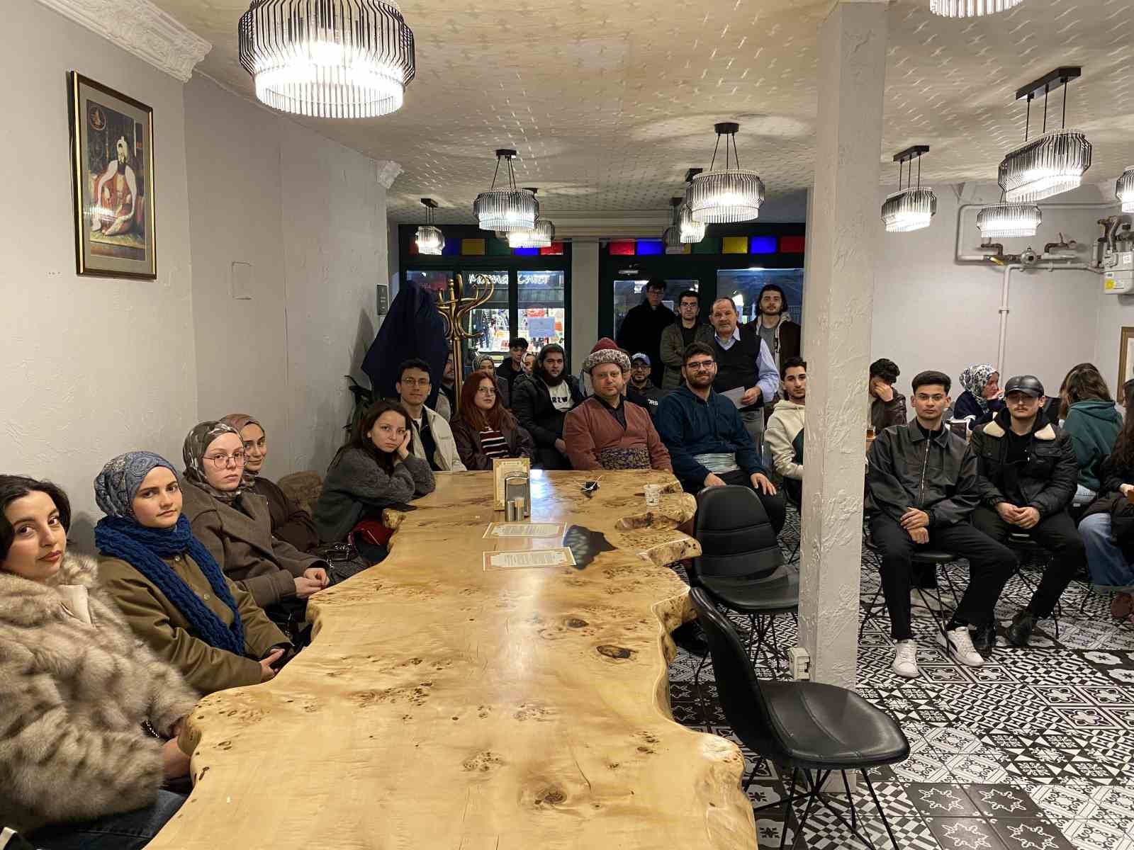 fatihte universite ogrencileri iftarda bulustu 6 9ZTJSfwi