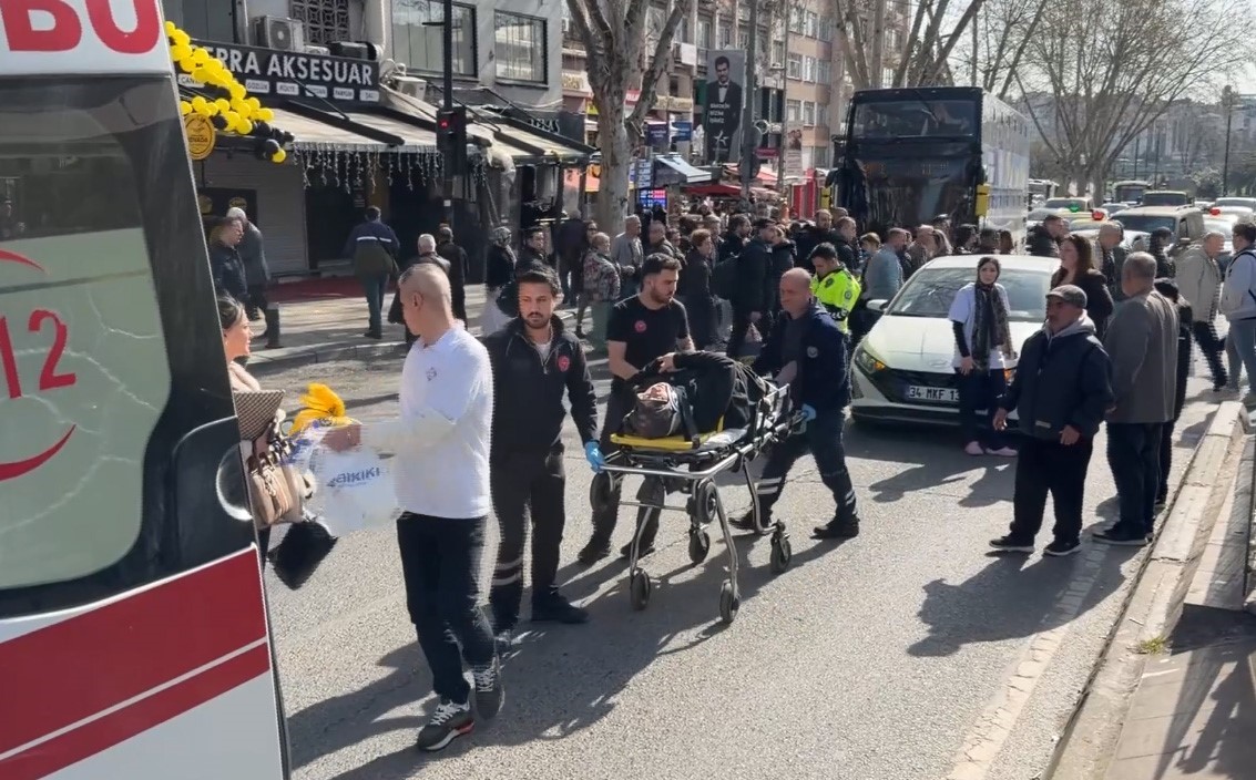 Fatih’te yolun karşısına geçmeye çalışan yaşlı kadına otomobil çarptı 5 fatihte yolun karsisina gecmeye calisan yasli kadina otomobil carpti 1 QnrgiRvD