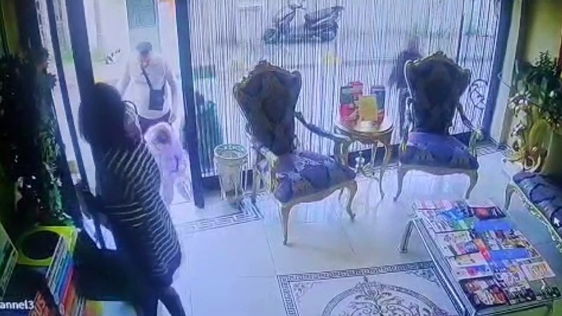 fatihte zehirlenen bocek ailesinin otele giris goruntuleri ortaya cikti 1 fiyr9ase