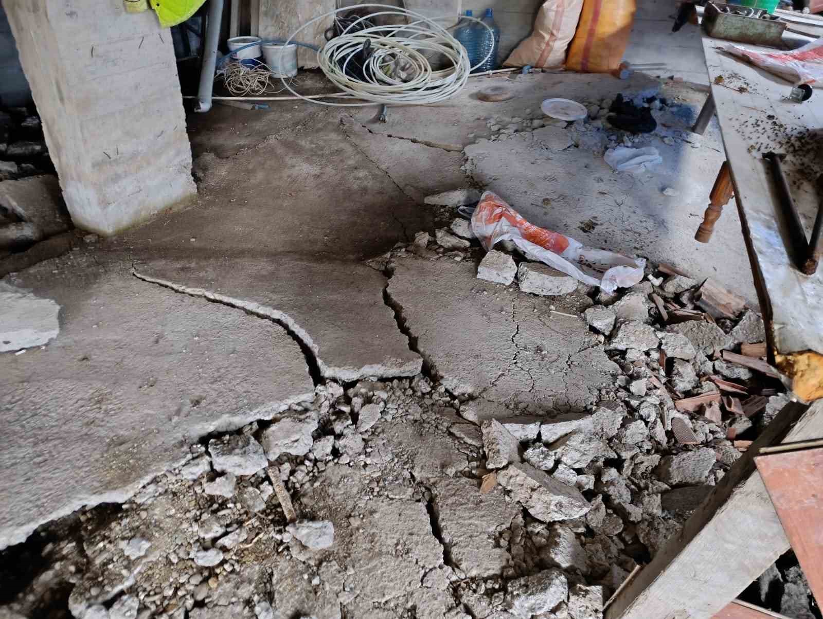 Fatsa’da heyelan: 2 ev kullanılamaz hale geldi 4 fatsada heyelan 2 ev kullanilamaz hale geldi 0