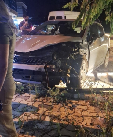 fatsada-iki-ayri-trafik-kazasi-3-yarali-OgxaNUWk.jpg