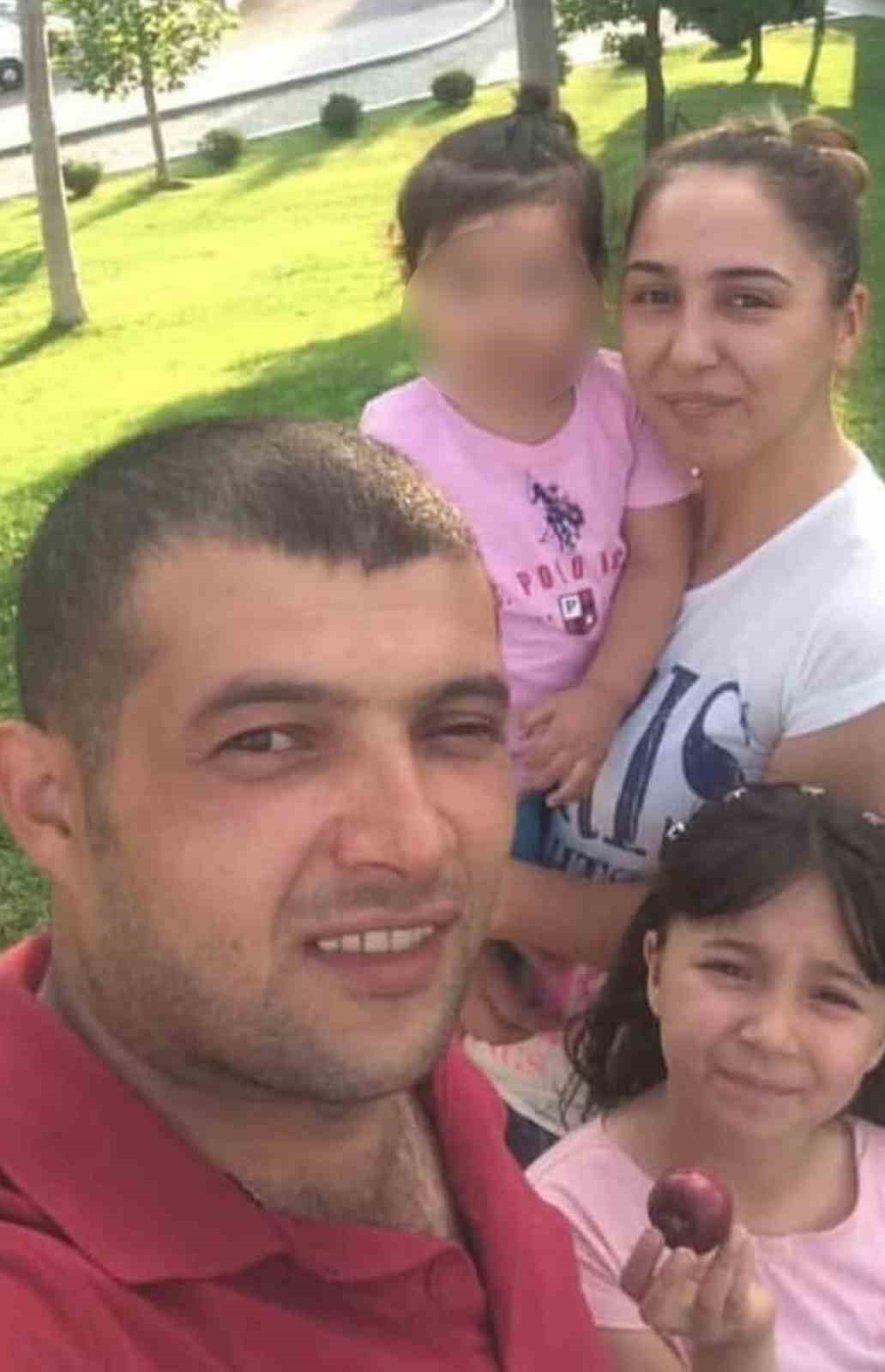 feci kazada hayatini kaybeden cift ve 10 yasindaki kizlari topraga verildi 2 DCANA63h