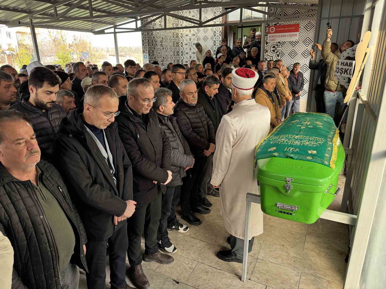 feci kazada hayatini kaybeden emekli ormanci topraga verildi 4 AJia47f5
