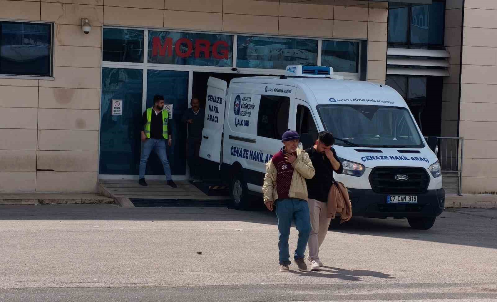 feci kazada hayatini kaybeden genclerin cenazeleri gozyaslari icinde teslim alindi 3 TKNzhtYE