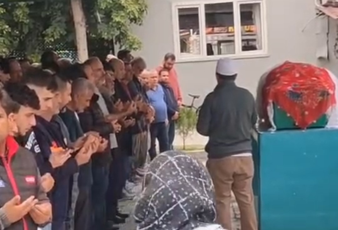 feci kazada hayatini kaybeden kiz gelinlik ve duvakla ugurlandi 2 g768Y8uD
